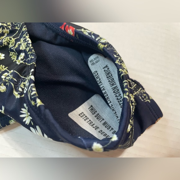 Women’s Agua Bendita Navy Blue and Pink Floral One Piece Swimsuit NWT - Picture 6 of 6